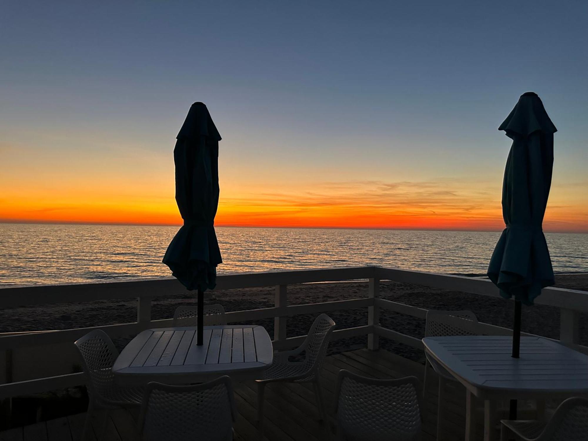 Pearl Beach Inn Englewood Eksteriør bilde