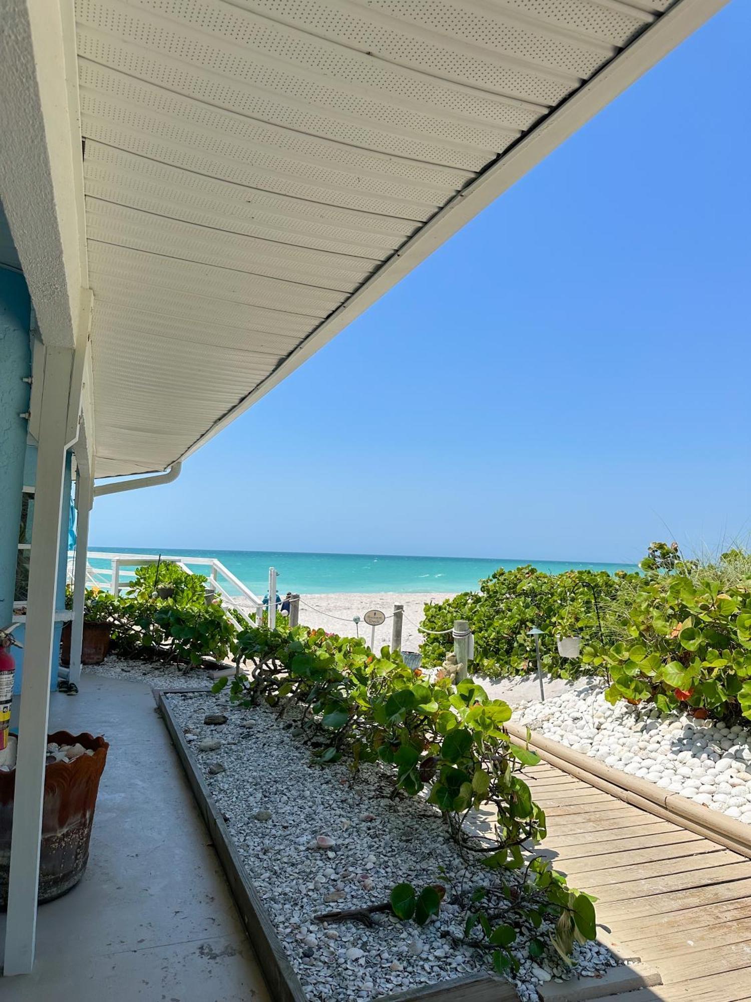 Pearl Beach Inn Englewood Eksteriør bilde